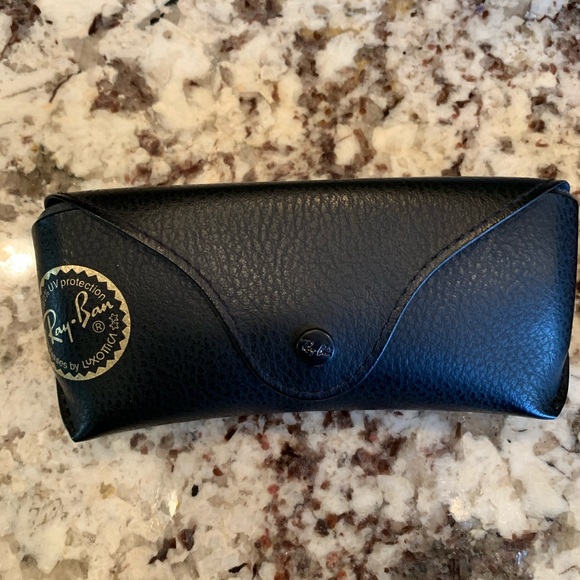 Women’s aviator raybans - Picture 5 of 5